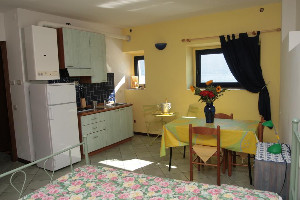 Villa Residence La Limonaiaガルニャーノ 部屋 写真