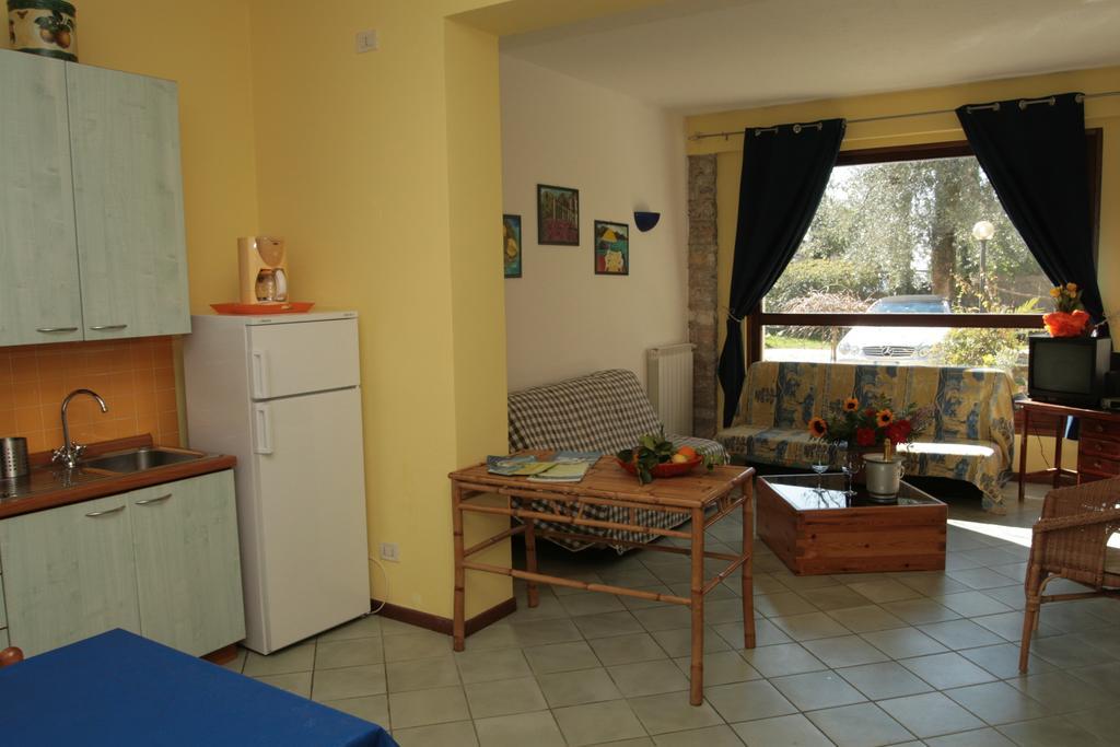 Villa Residence La Limonaiaガルニャーノ 部屋 写真